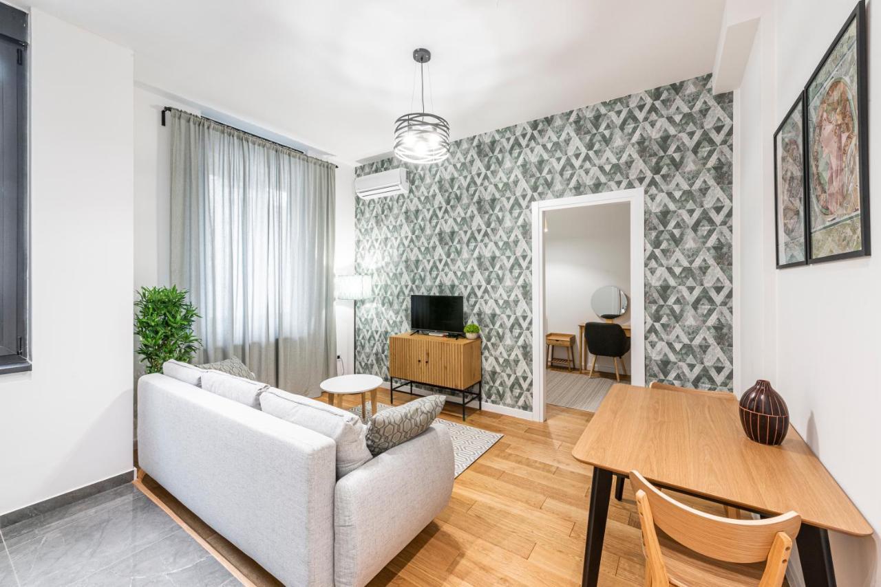 Vertigo One Bedroom Apartment-Free Private Parking Novi Sad Exterior photo