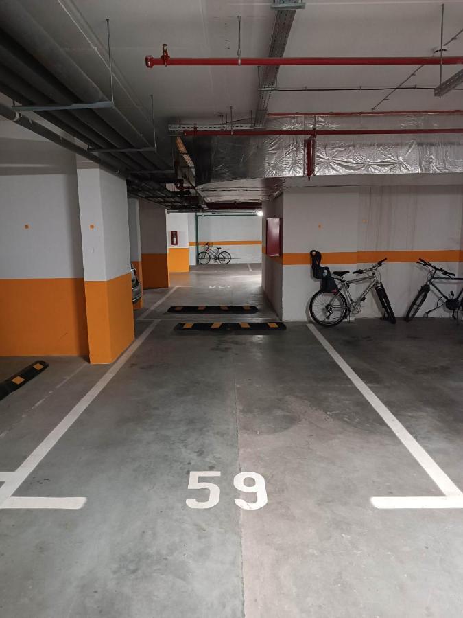 Vertigo One Bedroom Apartment-Free Private Parking Novi Sad Exterior photo